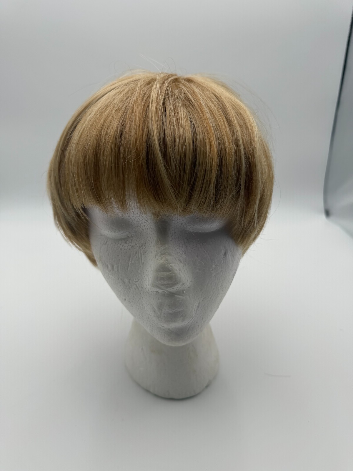 Short Blonde Bob Wig With Bangs