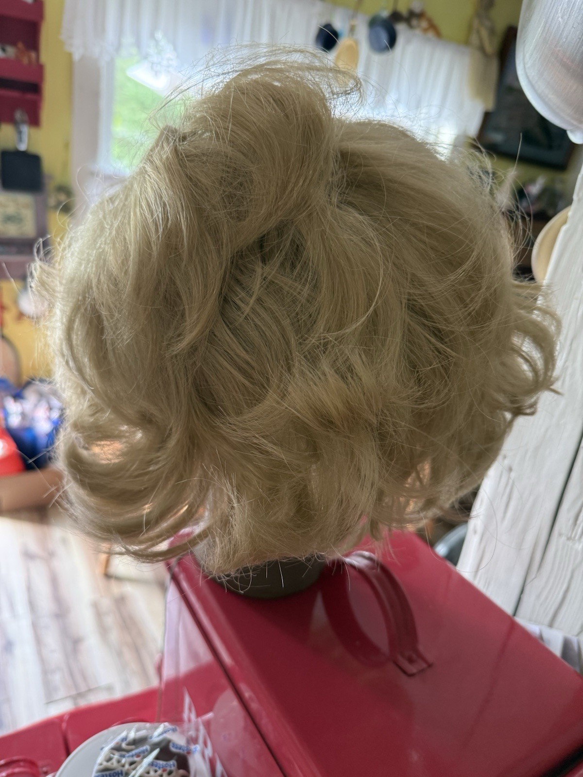 Synthetic Pull-On Classic Cap Layered Wavy Short Wig Golden Blonde One Size
