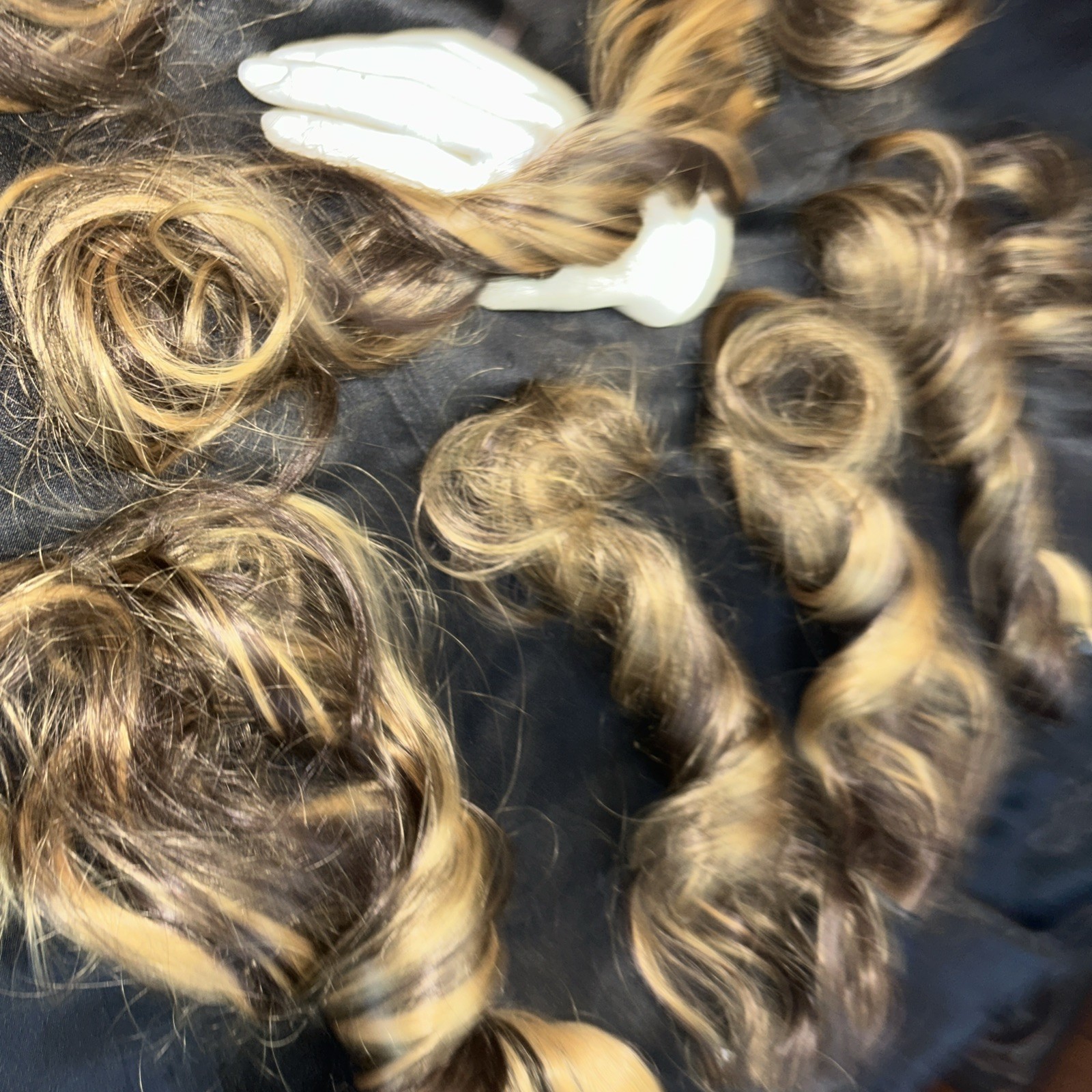 Lot Clip In Hair Extensions Brunette Blonde Streaks 24” Long 5 Clip In Pieces