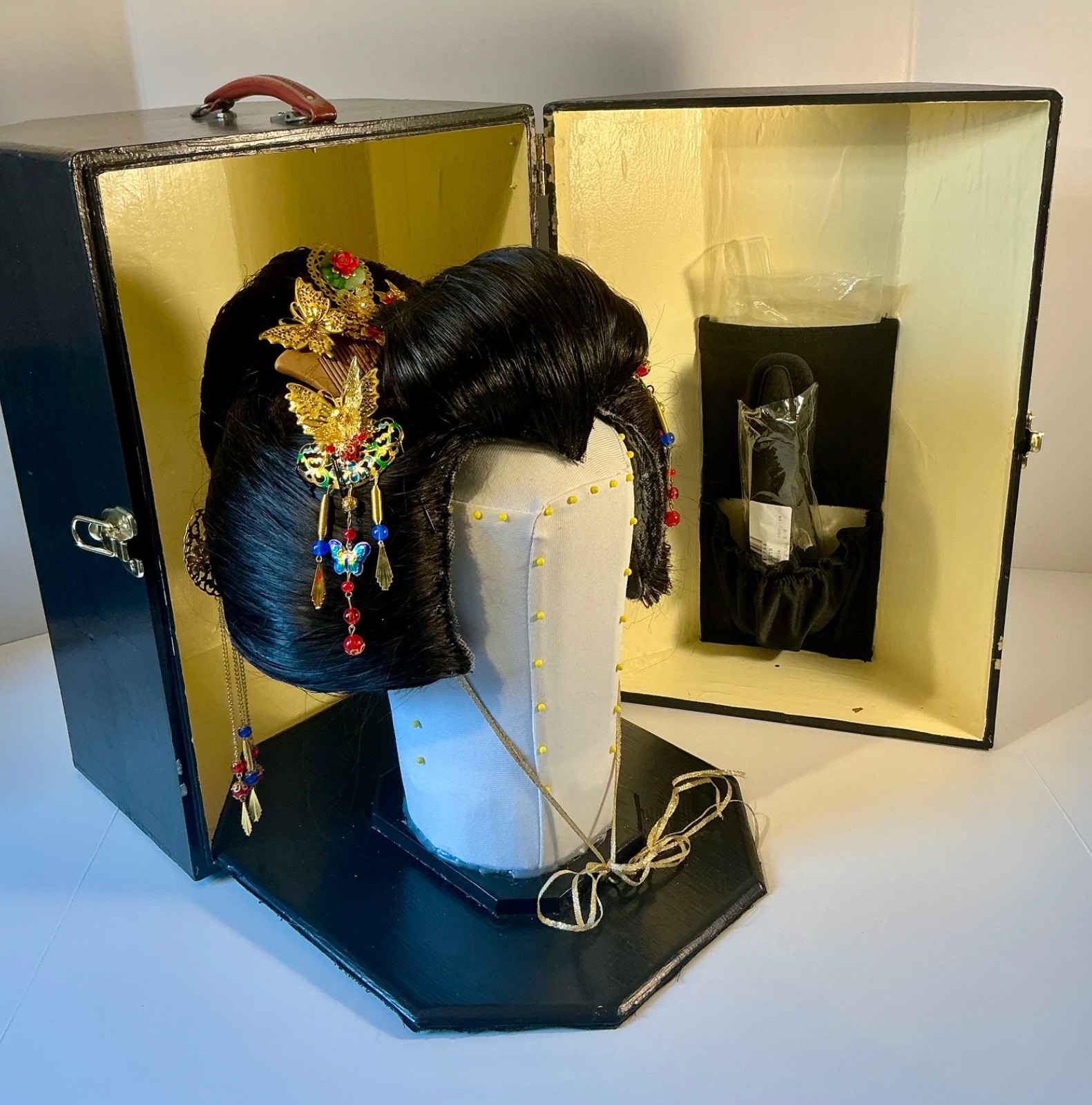 Japanese Traditional KATSURA Japanese Hair Bridal Wig Case with Stand & Kanzashi