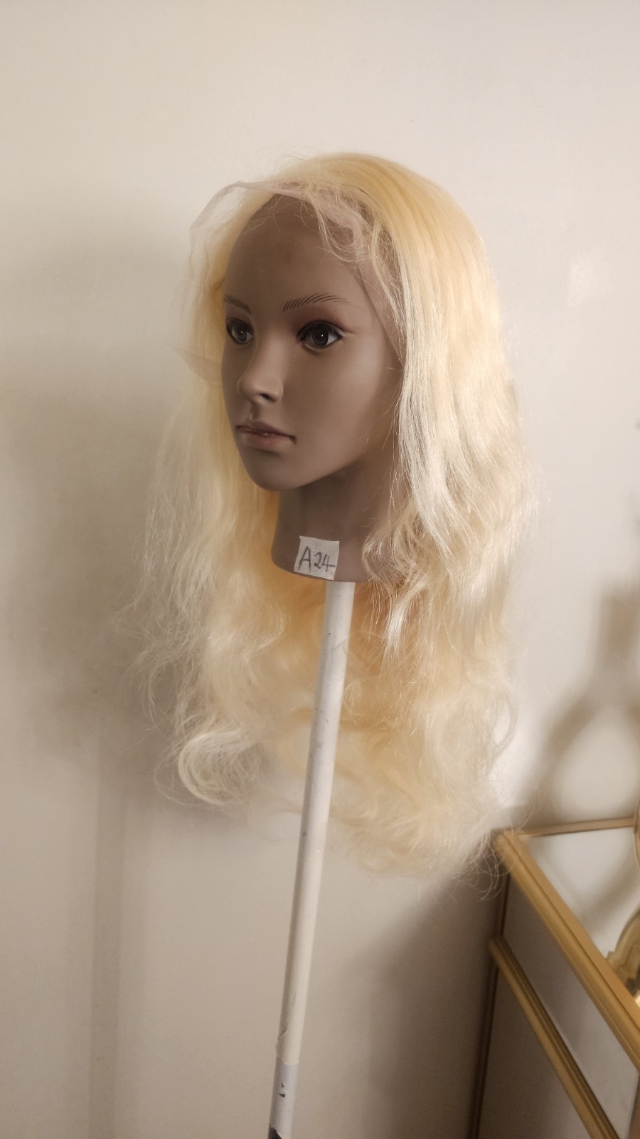 High Quality regular Top 28 ” blonde straight 100% Virgin Human Hair Lace Wig