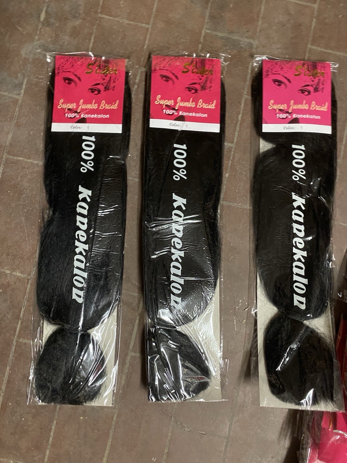 90 Sister Super Jumbo Braid Color 1 100% kanekalon