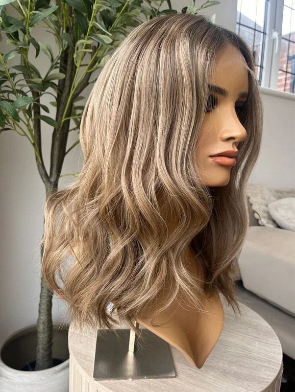 Ombre Honey Blonde Highlighted 13×4 Lace Front 100% Human Hair Wig