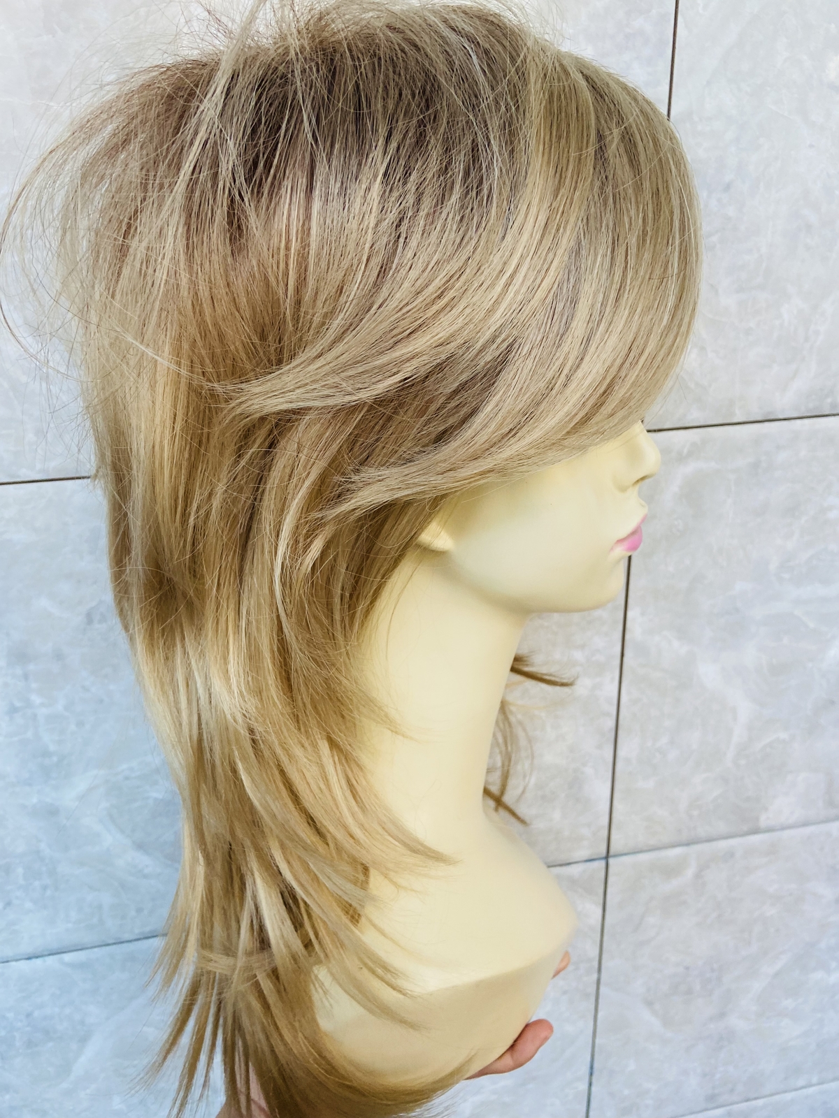 Medium Length Blonde Mix Straight Synthetic Hair Wigs Super Soft Natural Fashion