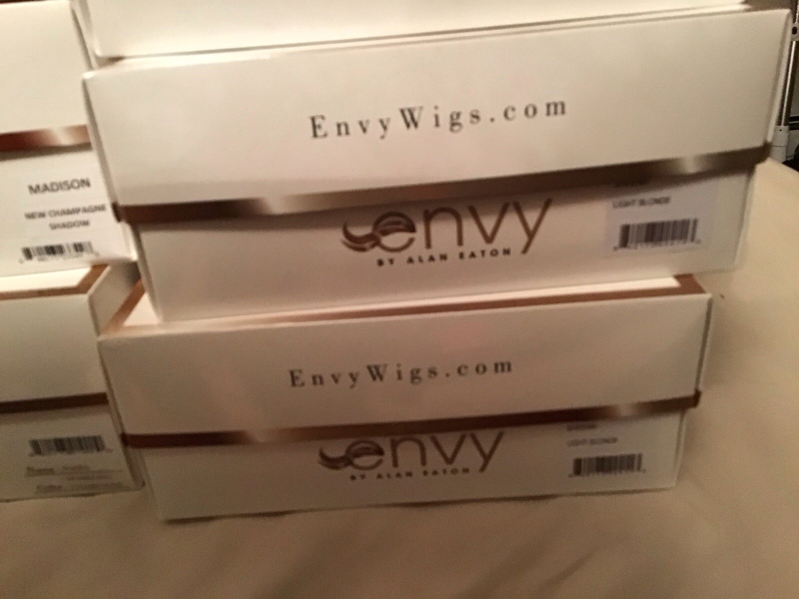 NEW IN BOX BOBBI Wig by ENVY NEW PLATINUM SHADOW Lace Front Mono GORGEOUS