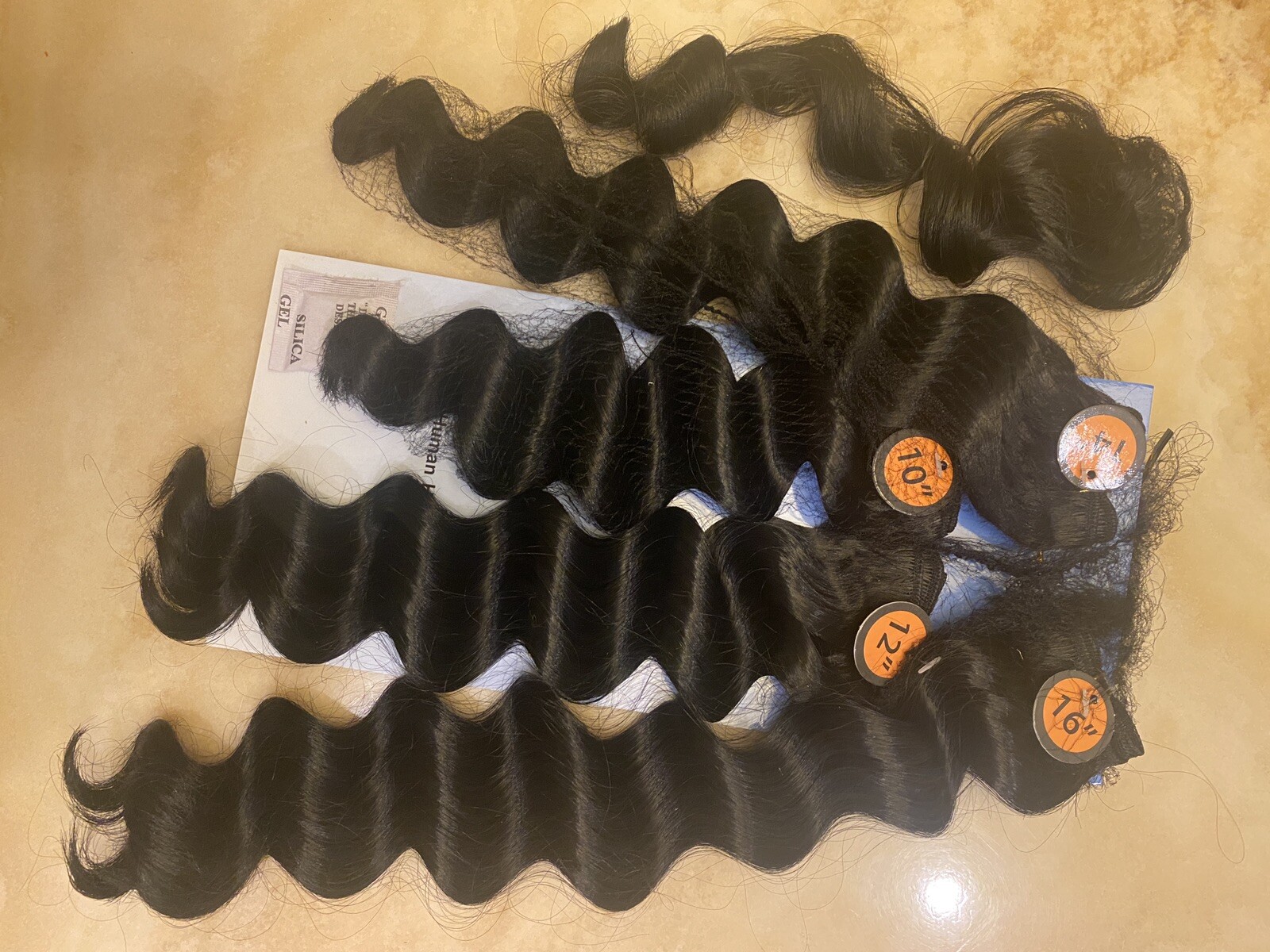 HAIRTREND SYNTETHIC ALL IN ONE DEEP WAVE 10 12 14 16 &”12 CLOSURE LOT 4 COLOR 1B