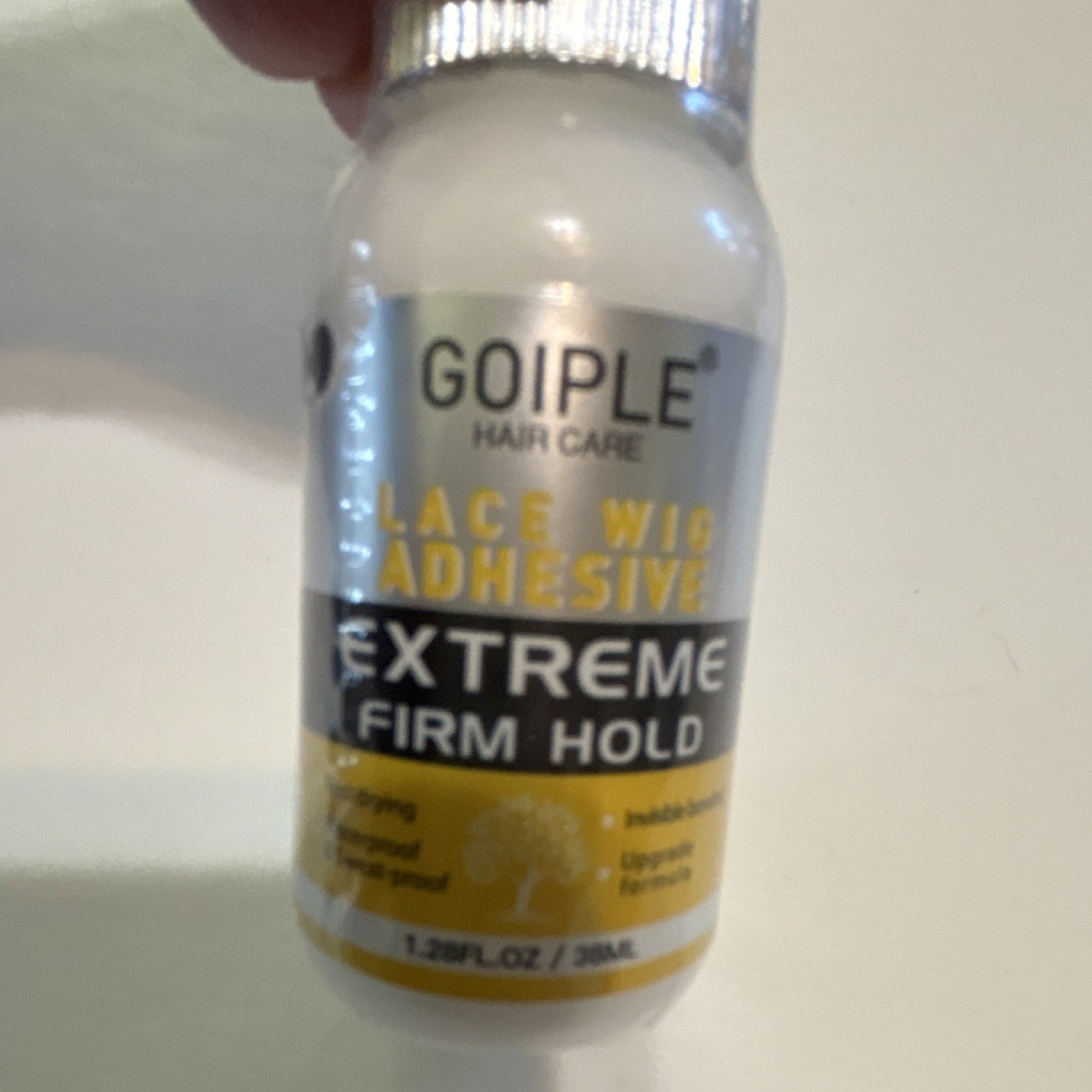 GOIPLE Extreme Firm Hold Lace Wig Glue Fast Drying Waterproof 1.28 fl oz