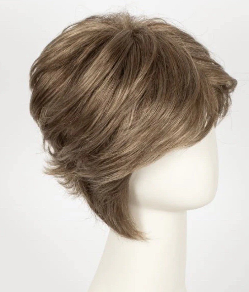 G12+ PECAN MIST | Cool medium brown base w/ dark blonde highlights Average