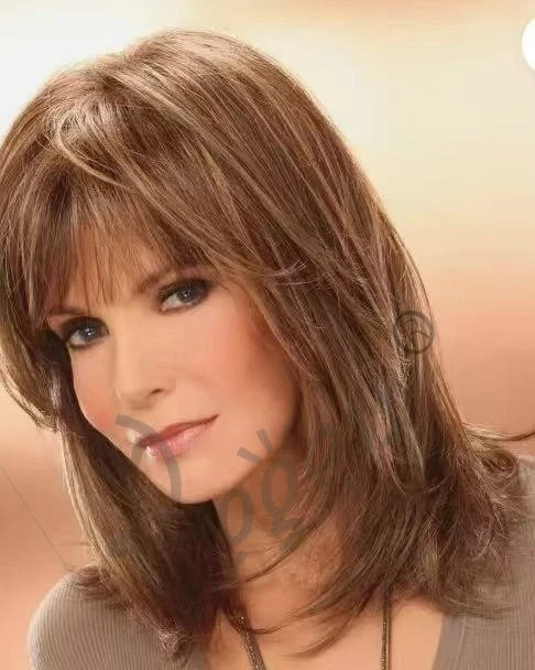 Brown Wavy Shoulder-Length Wig with Bangs Heat Resistant Synthetic Hair5253