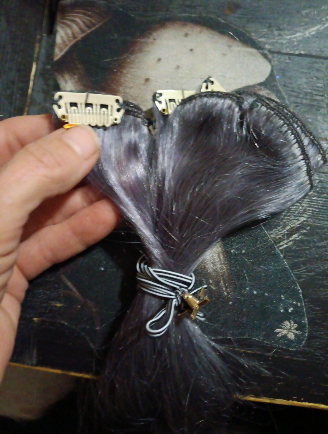 22 Inch Human Hair Grey Clip Ins 70g
