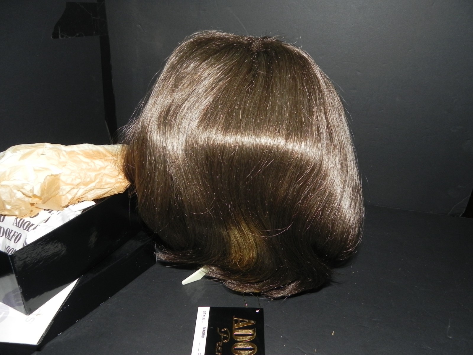 Beauty Trends Wig Adolfo Madrid Color 10 Medium Length New with Box