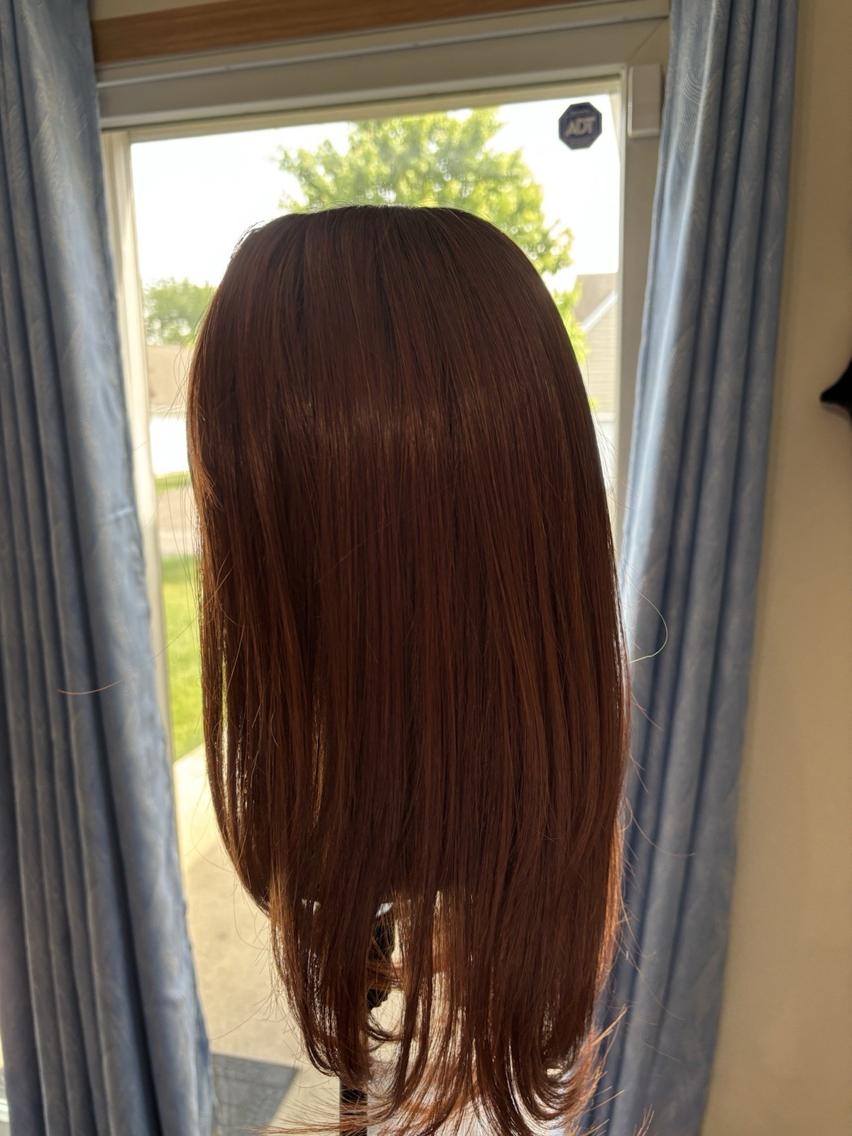 Belle Tress Tea Leaf Layer – Lace Front Hand Tied Wig: Size up to 23”/24” circ