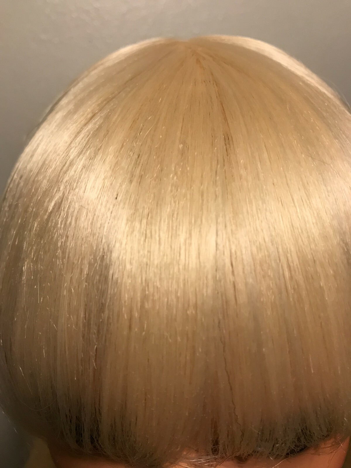 NWT Foxy Fusion Heat Light Blonde Long Straight Hair with Bangs