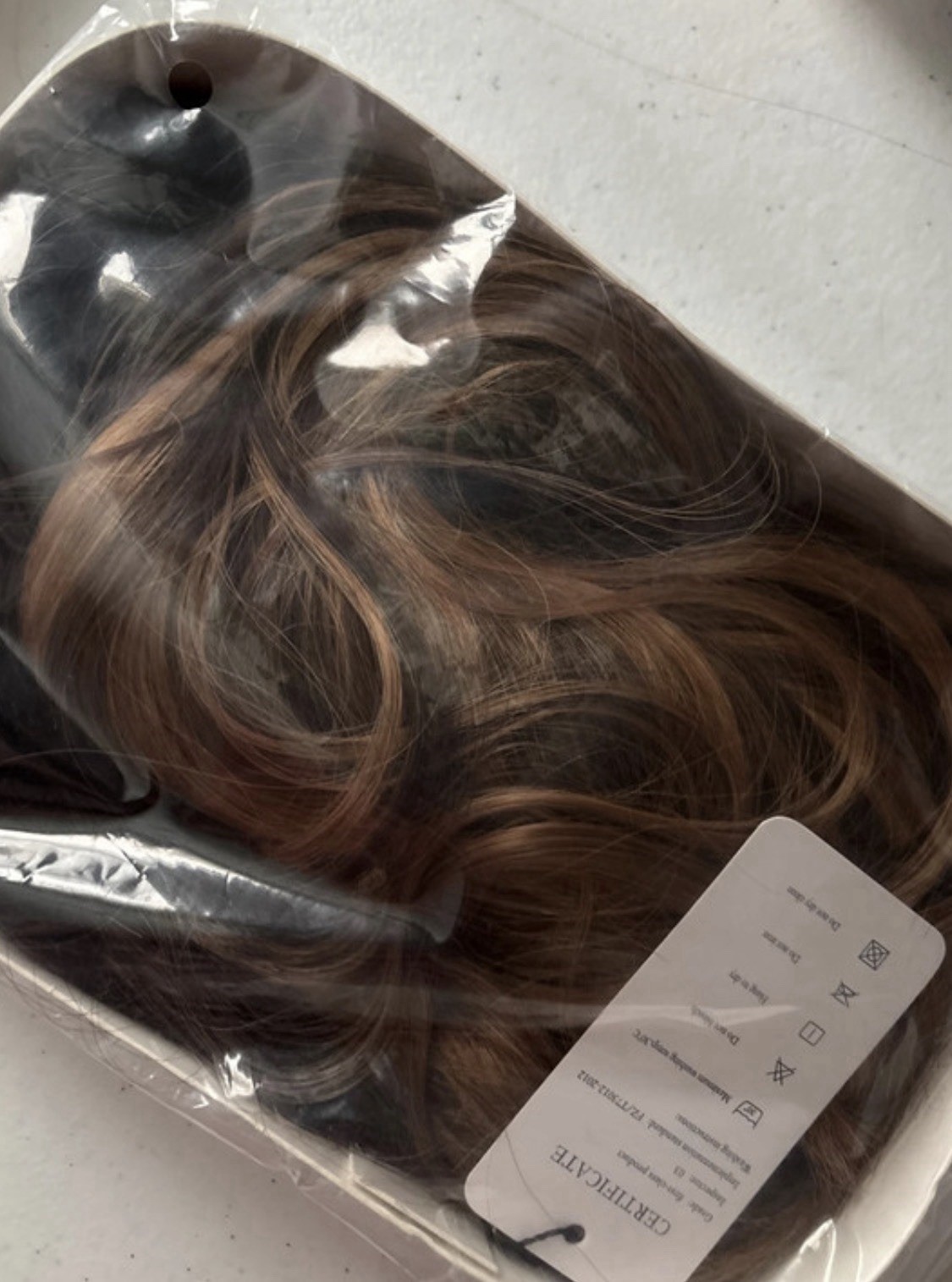 Lady Grayy 28” long wavy synthetic blend wig