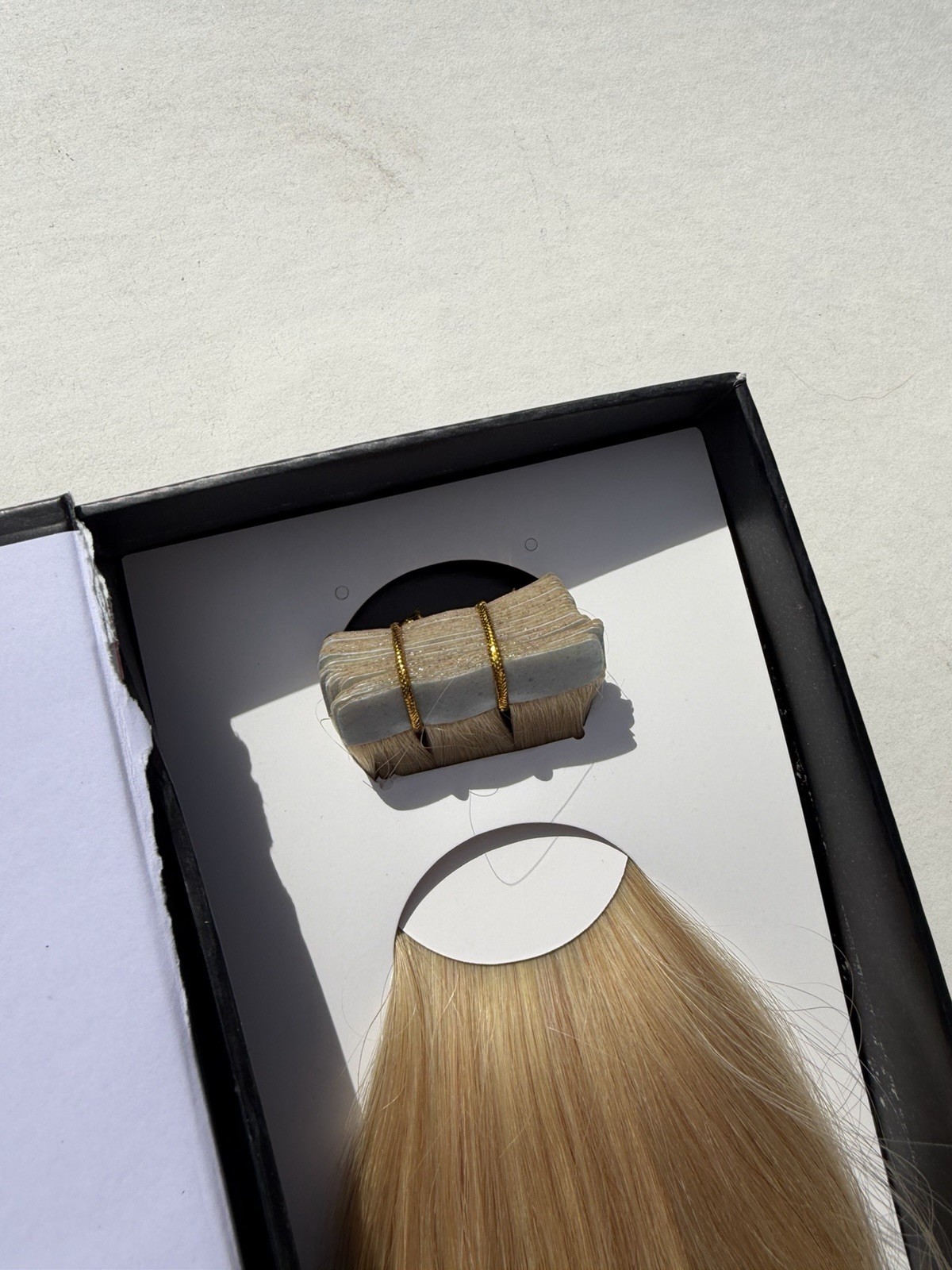 Hush Hair Brand Human Light Platinum Bleach Blonde #613 Tape in Extensions 14″