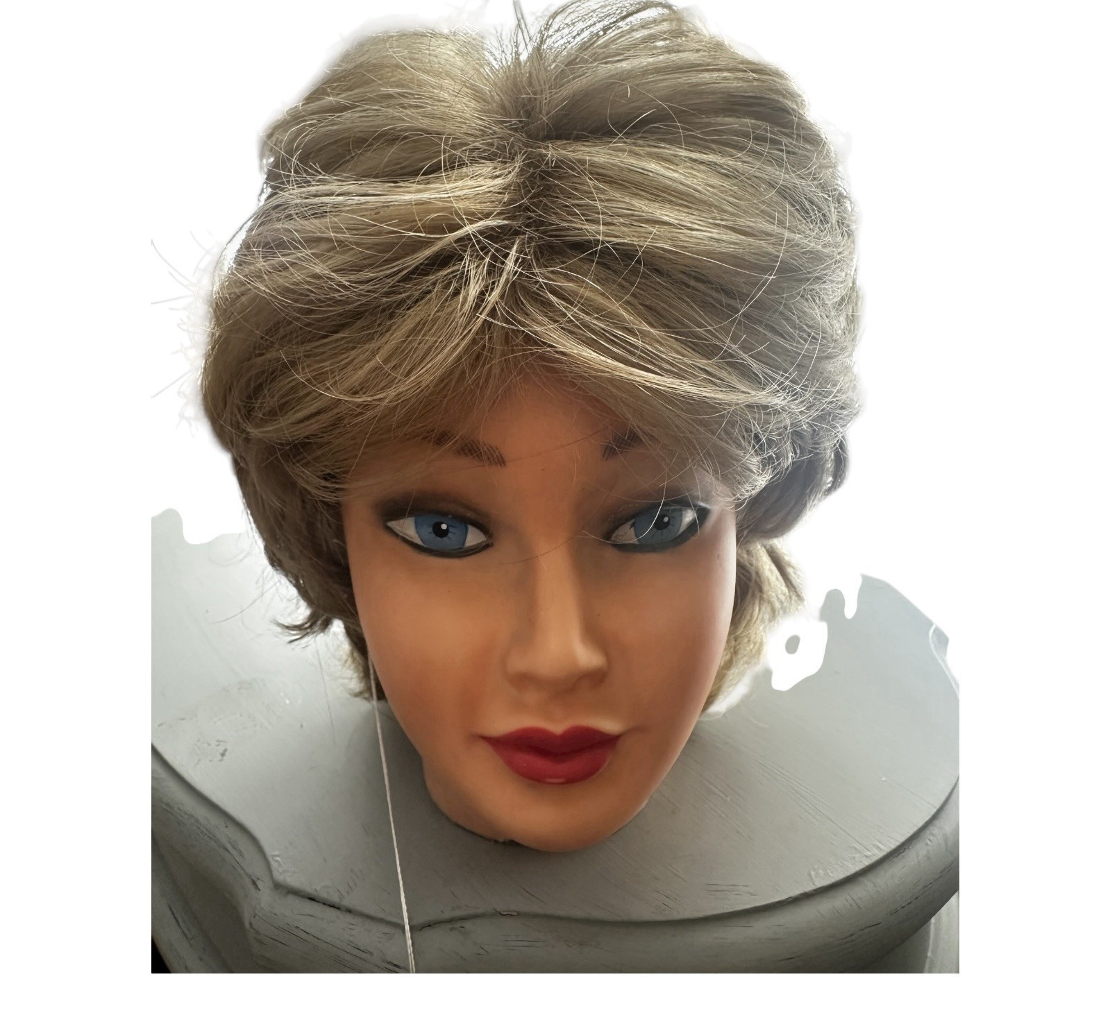 Revlon Reflections Wig Acclaim In Color 26R Medium Blonde