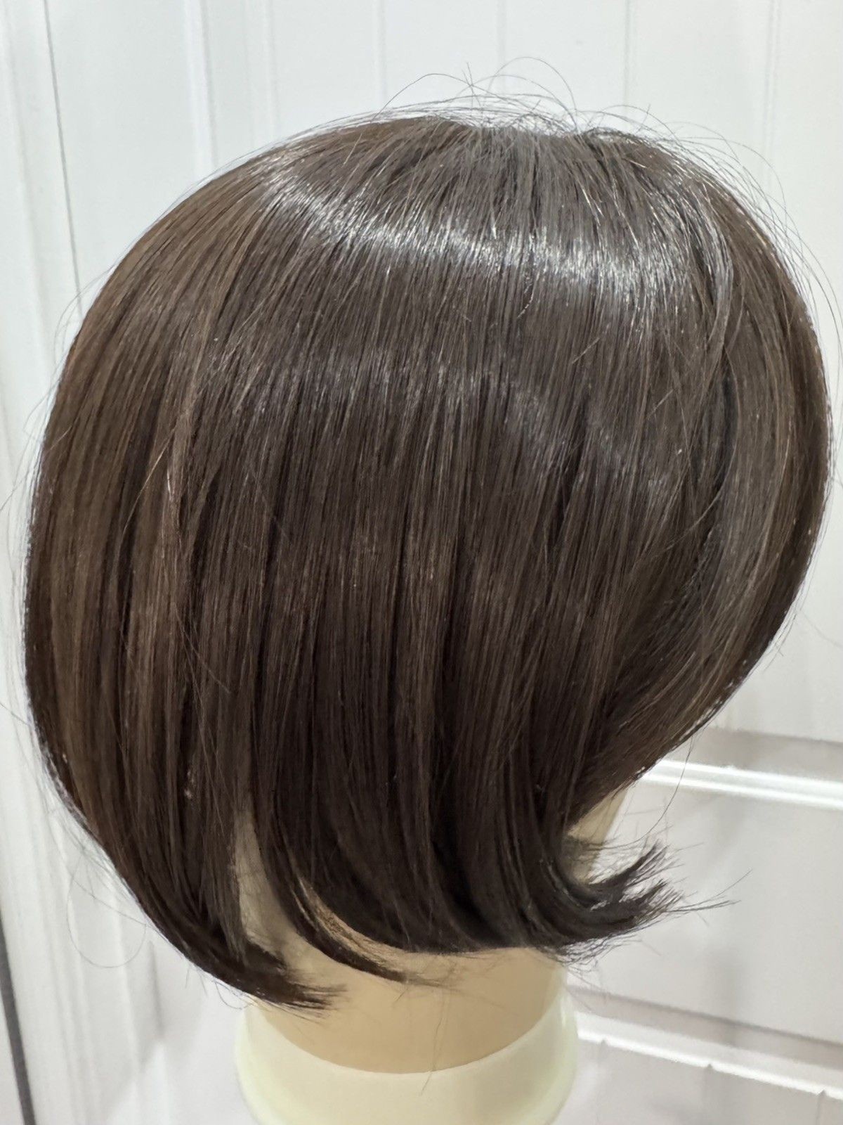EUC Rene Of Paris Hair Topper – Easifringe 12” Fudgesicle / #6 dark brunette