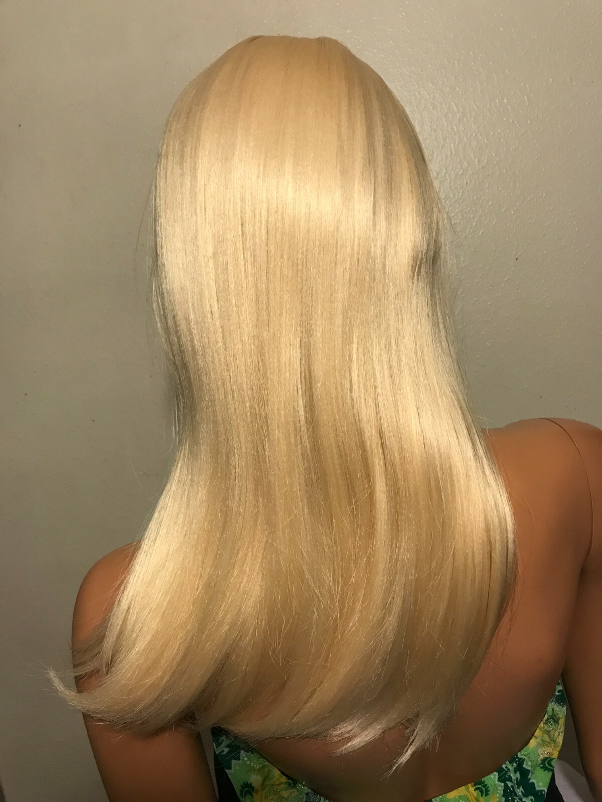 NWT Foxy Fusion Heat Light Blonde Long Straight Hair with Bangs
