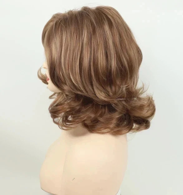 New Fashion Women’s Natural Light Brown Wavy Wigs 14 In