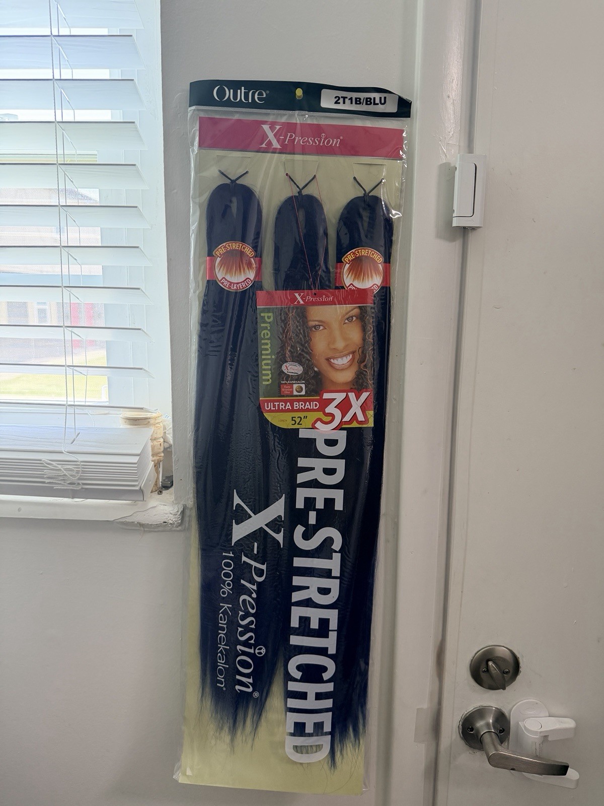 Outre X-Pression Pre-Stretched Synthetic Braiding Braid 52 in 2T1B/BLU