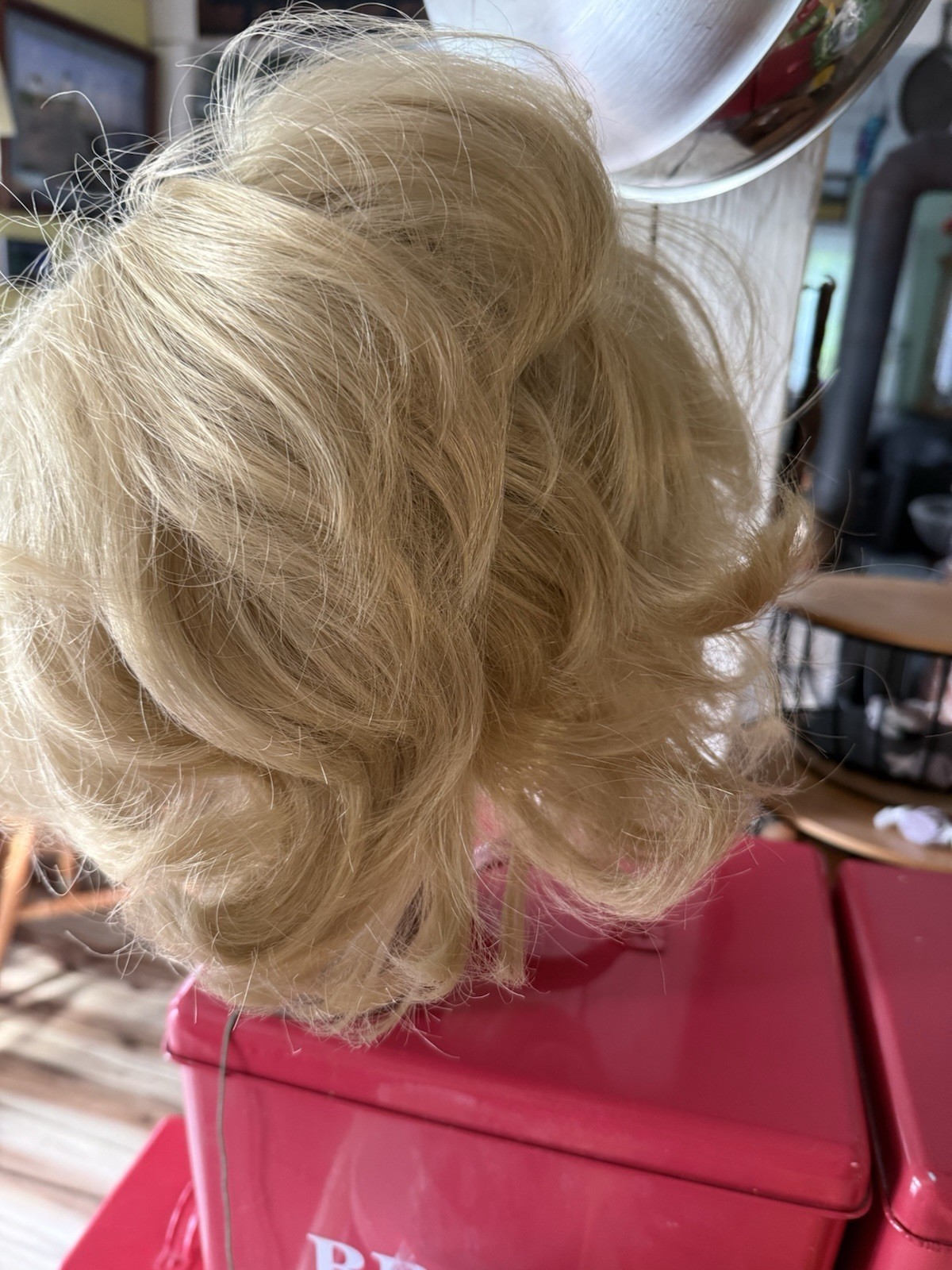 Synthetic Pull-On Classic Cap Layered Wavy Short Wig Golden Blonde One Size