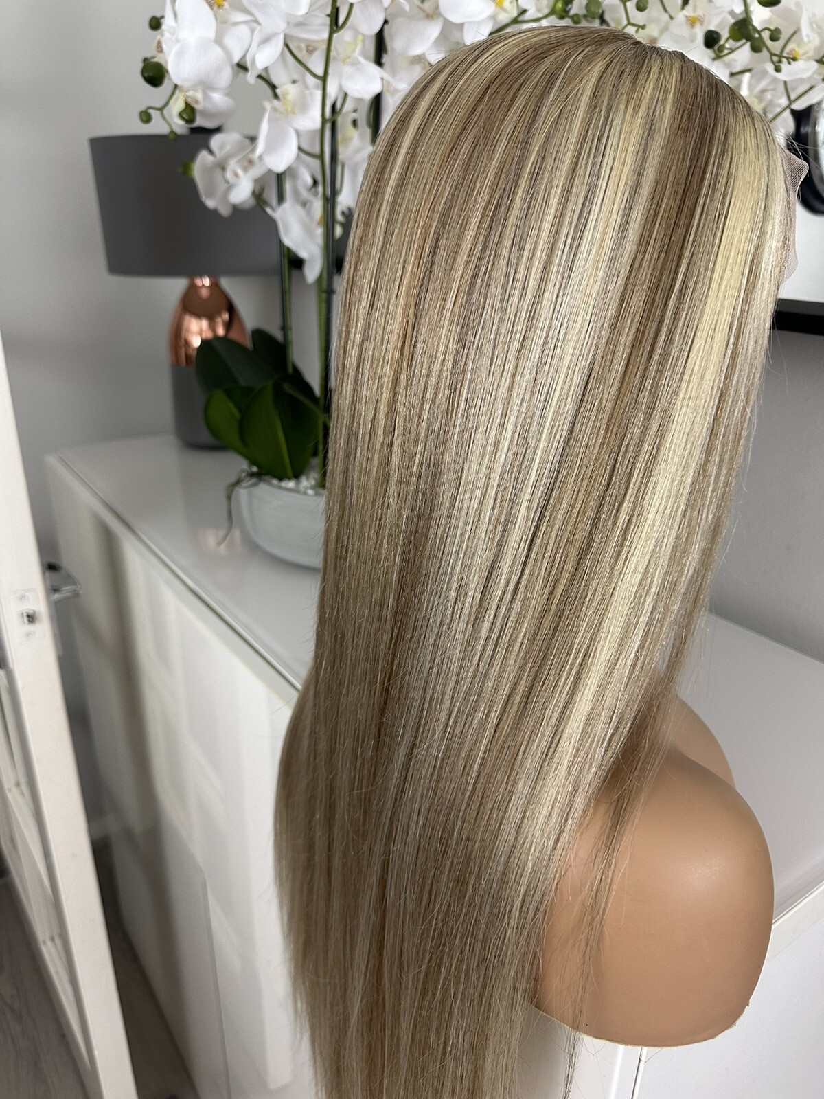 Balayage Highlight Biscuit Blonde 28” 100% Human Straight Long Hair Wig
