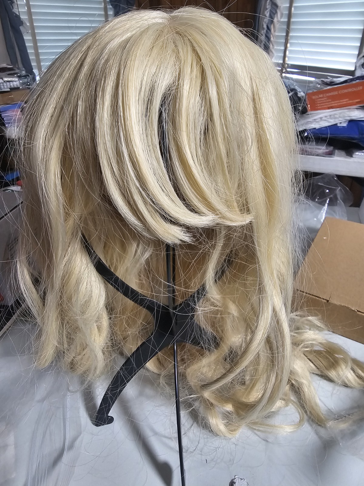 Light Blond Wavy Wig Women Adult Synthetic Hair Wavy Hair Fashion Theme Style
