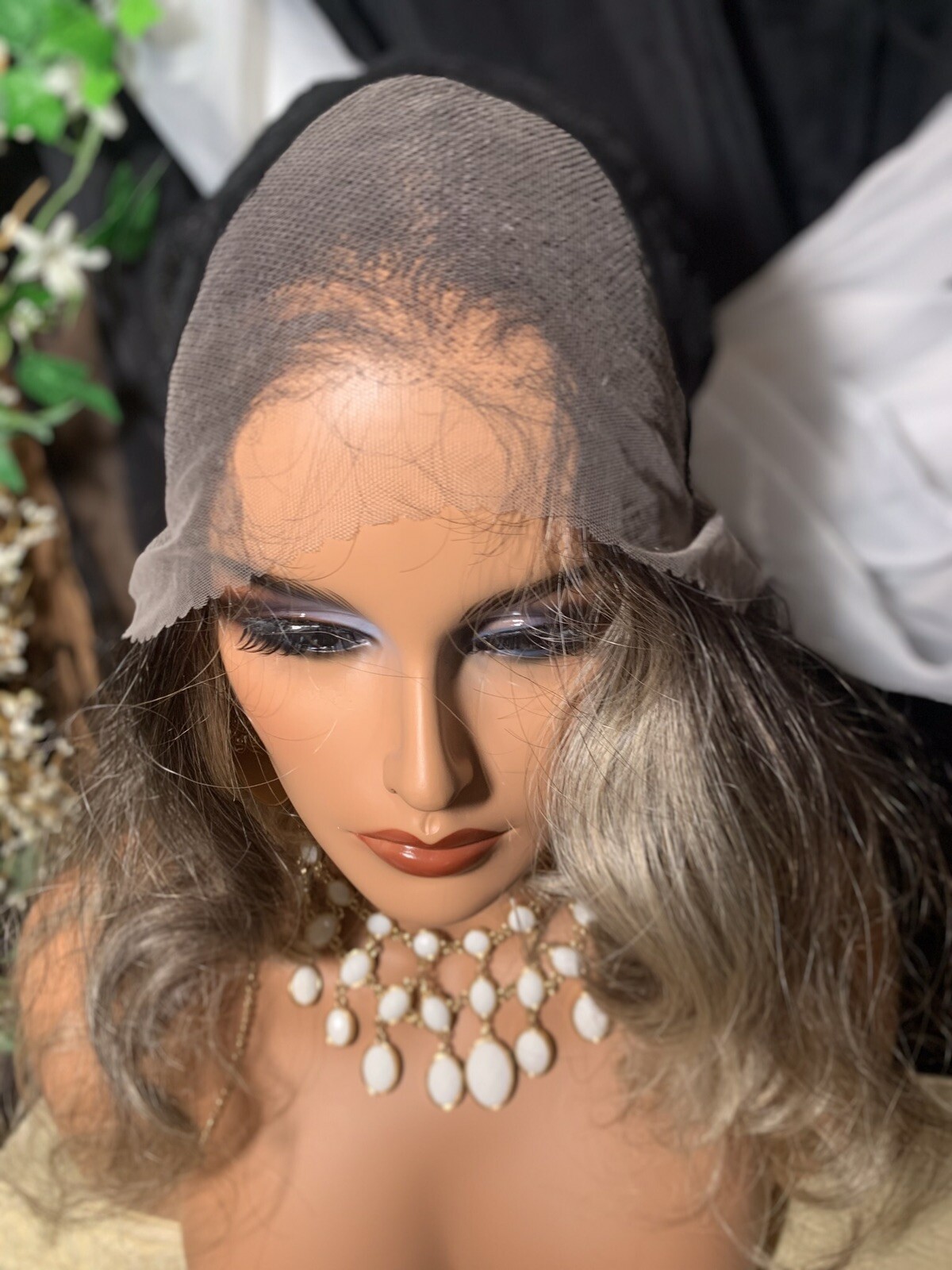 Gorgeous 30” Brown Mix W/Gold Streaks, Whole Lace Top, W/Free Parting Wig💋