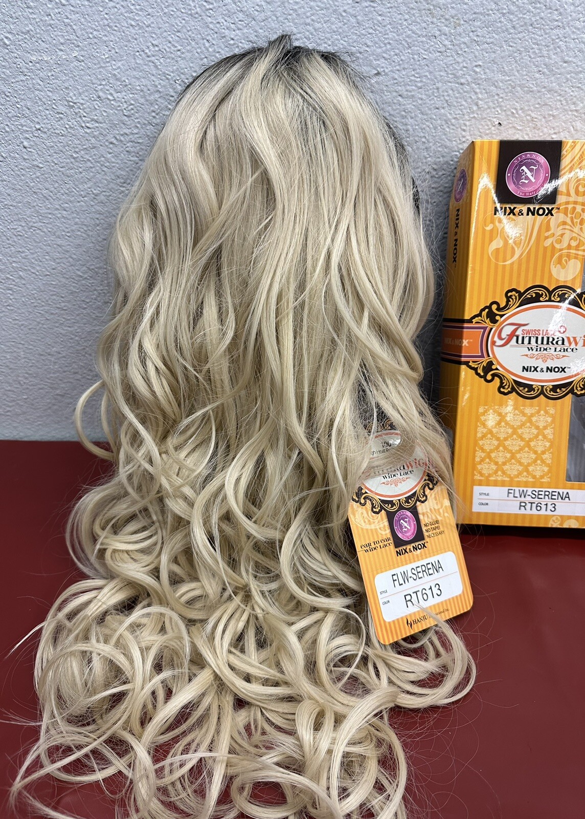 SWISS LACE FUTURA WIG WIDE LACE NIX & NOX LONG COLOR RT613 NEW