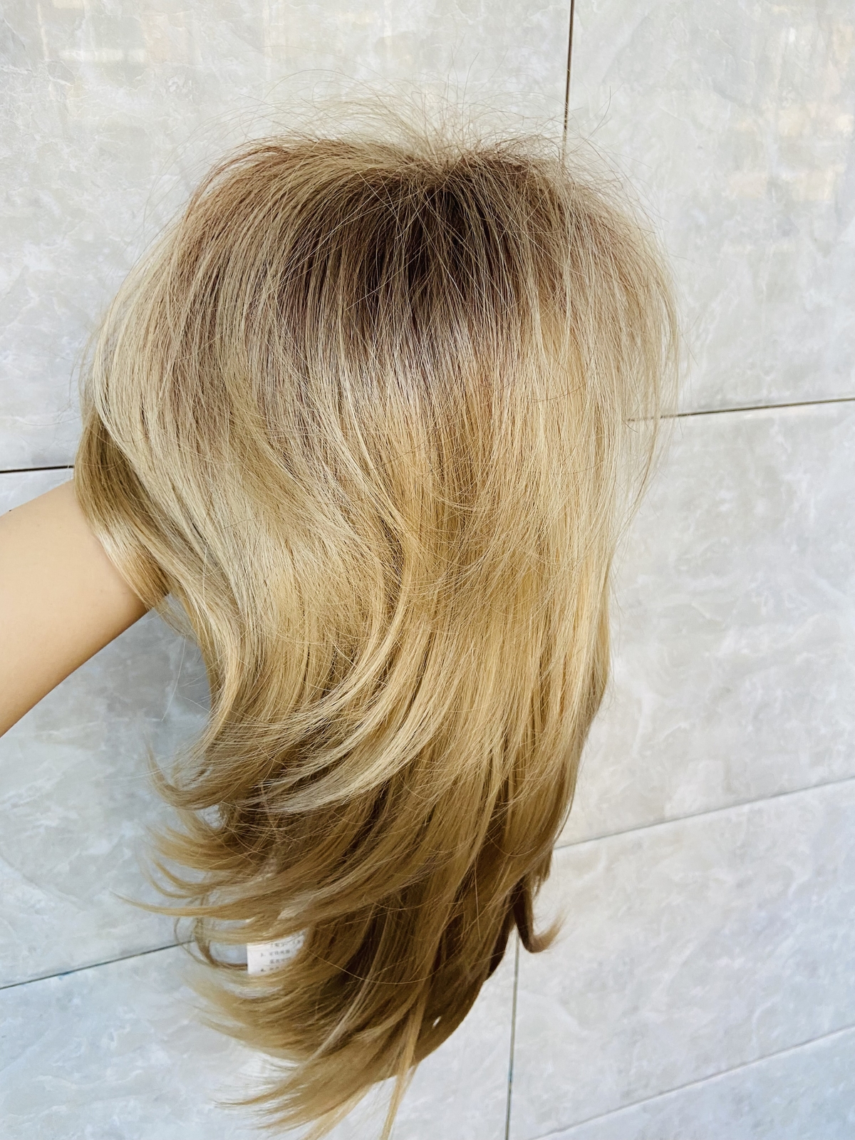 Medium Length Blonde Mix Straight Synthetic Hair Wigs Super Soft Natural Fashion