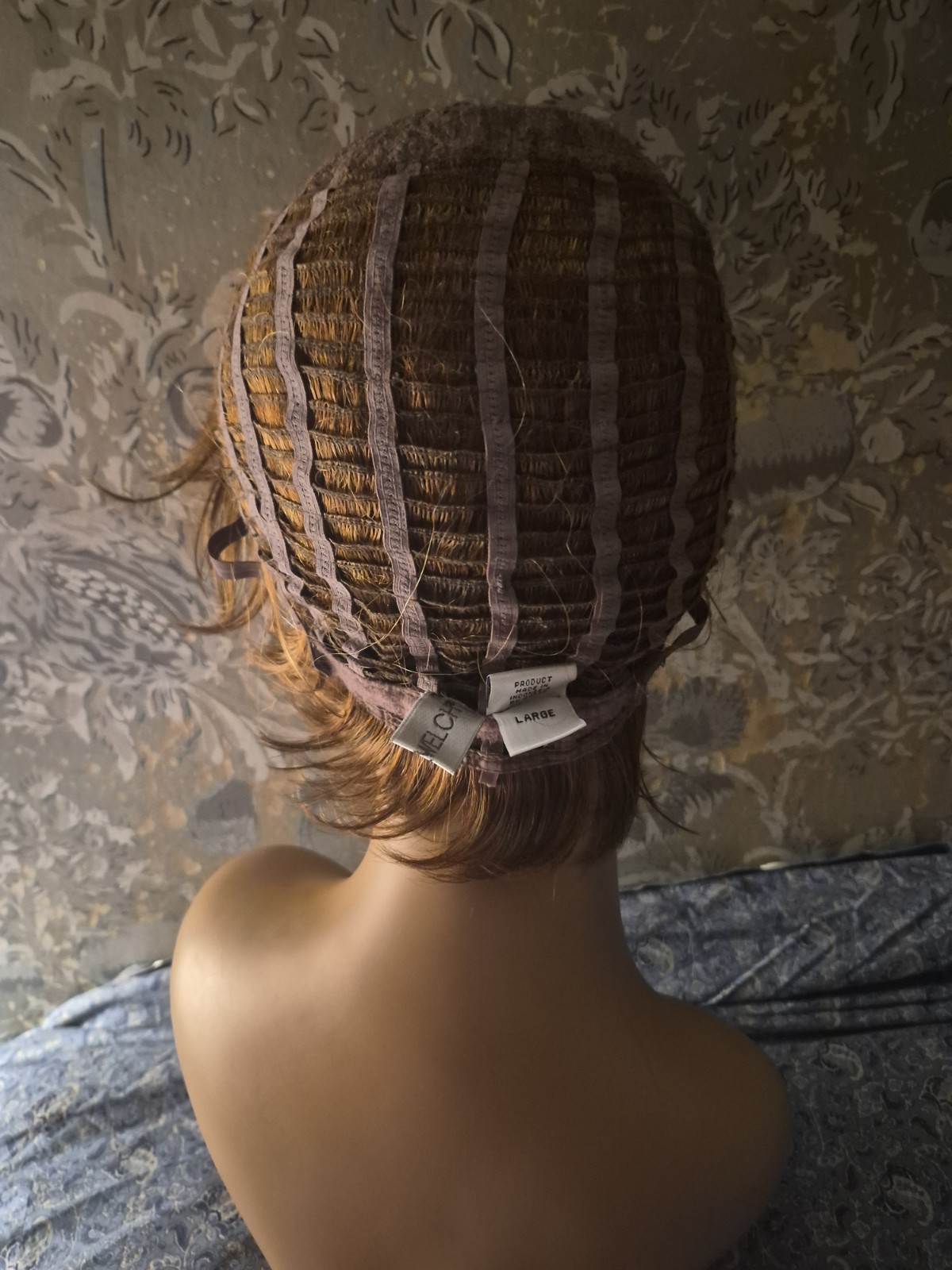 Raquel Welch Layered Short Synthetic Wig Classic Cap Large Adjustable Free-Part