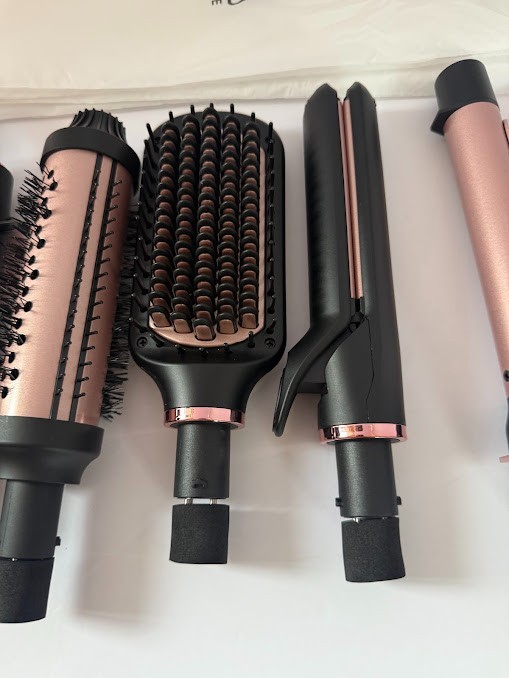 4-in-1 , Set with Thermal Brush and 3 Interchangeable Ceramic Wands.