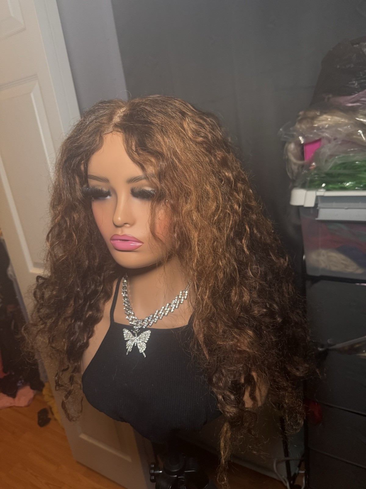 100% Human Hair 4×4 Lace Closure Wig Brown Curly Pre-Plucked 24-26