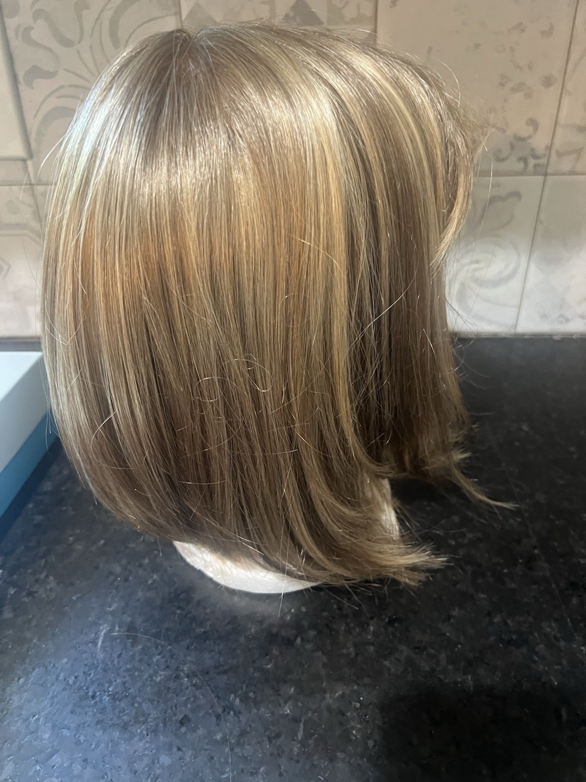 estetica designs High Society Collection Monofilament wig Emma – R12/26CHM