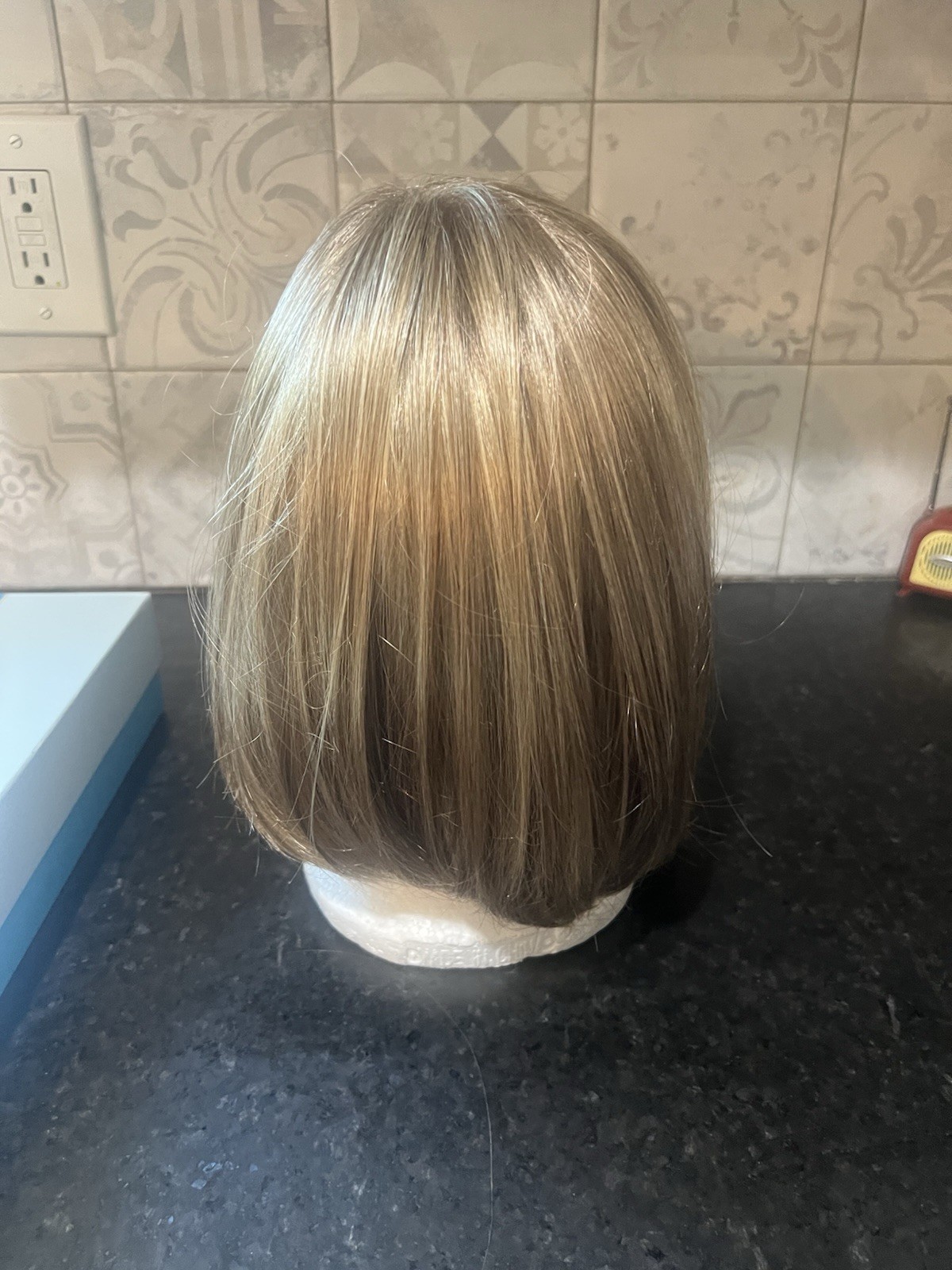estetica designs High Society Collection Monofilament wig Emma – R12/26CHM