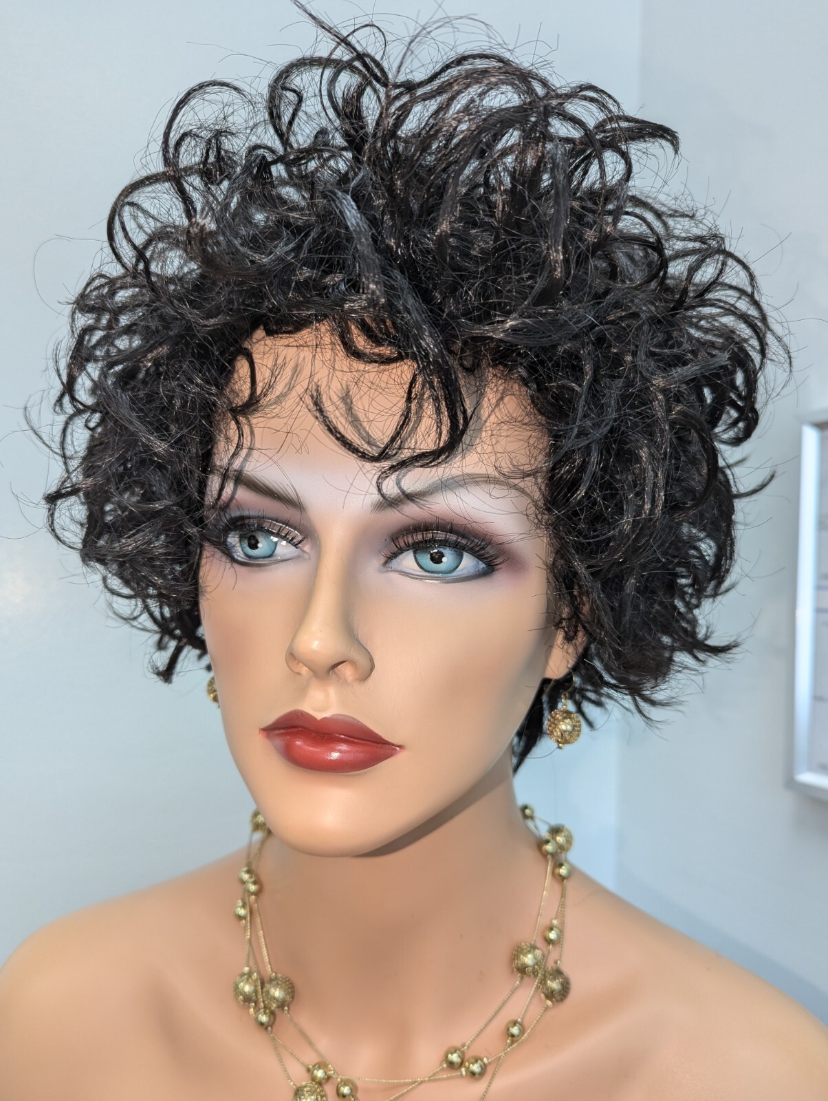 Short Trendy Synthetic Cringle Wavy Color 1B Off Black With Bangs Wig