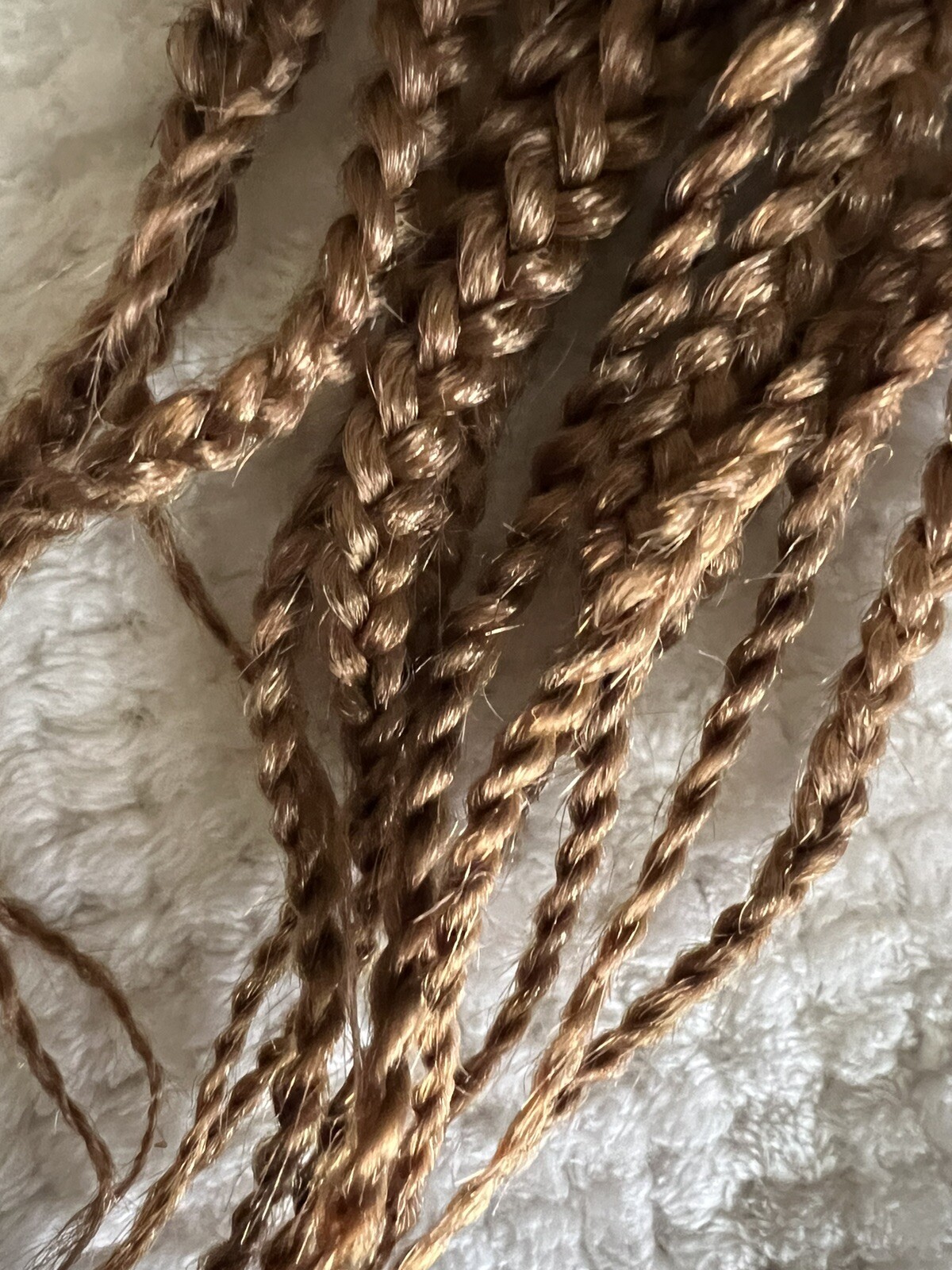 Women’s ombre hair braids Extensions. 4 Bags. 12 In Each Bag.