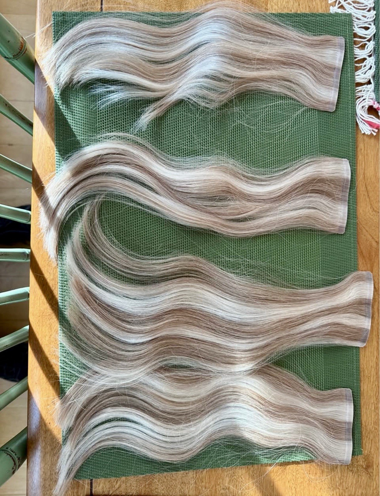 Glam Seamless Hair Extensions 7 Pc. Blonde highlight human remy hair 10-13” READ