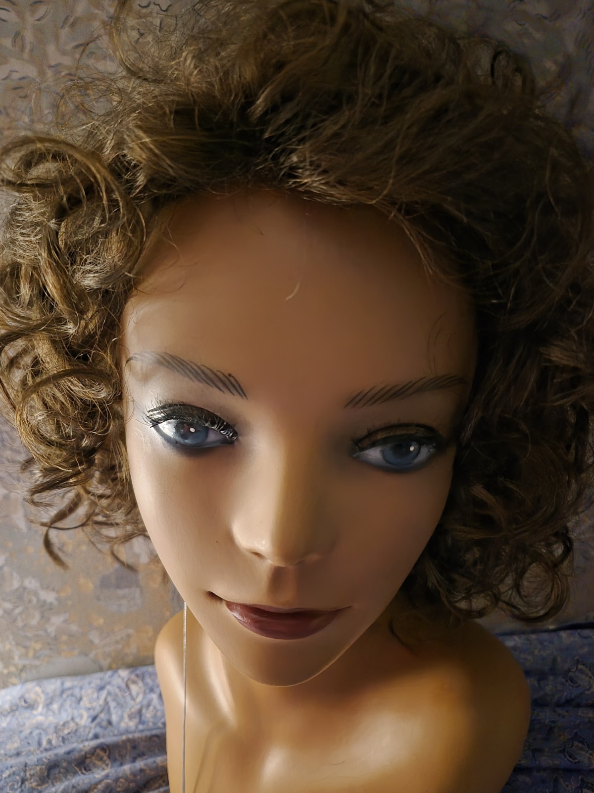 Paula Young CAITLYN 8 Short Curly Layered Synthetic Wig Medium Brown AVG