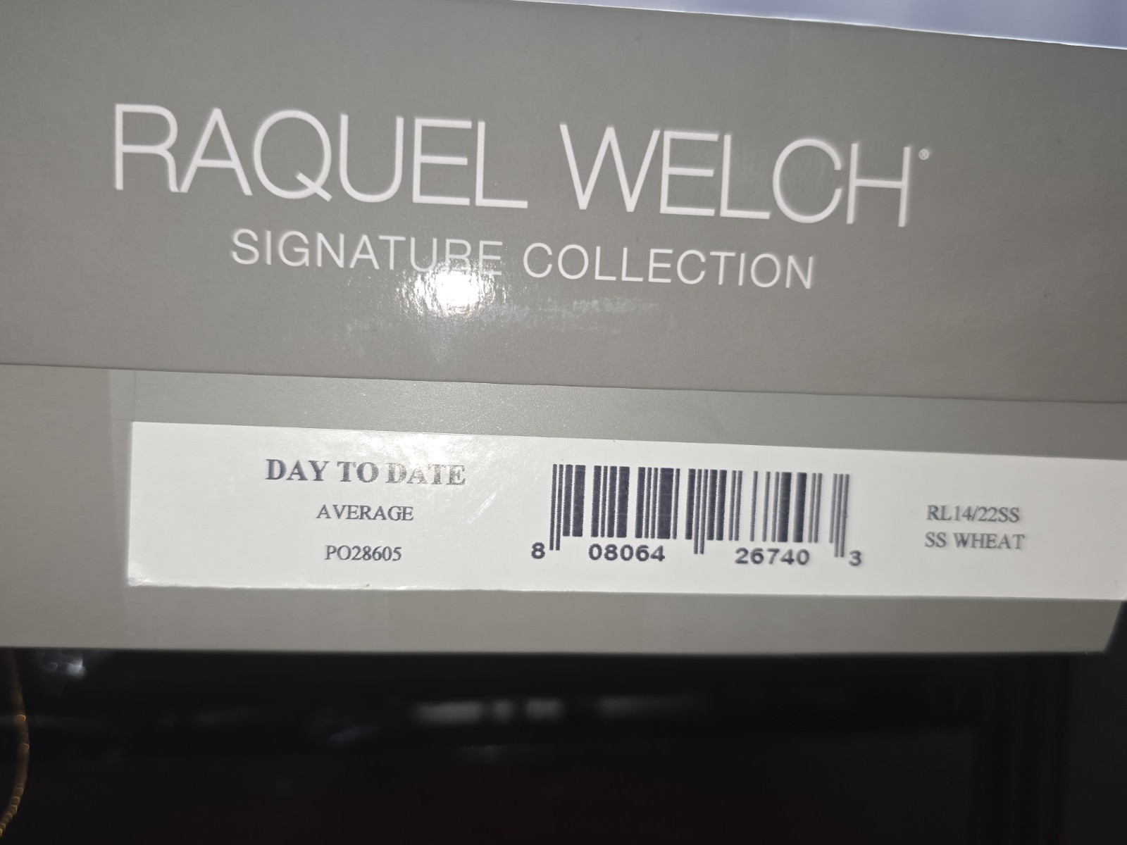 Raquel Welch Day To Date Wavy Synthetic Wig SS Wheat Medium Classic Cap Layered