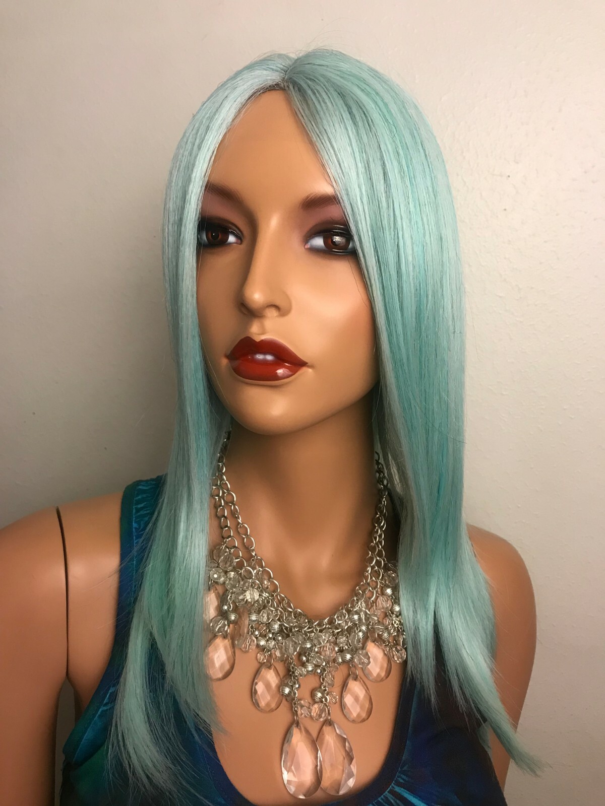 NWT NBF Long Straight Layer Cut Rotating Part Lace Front Mint Color