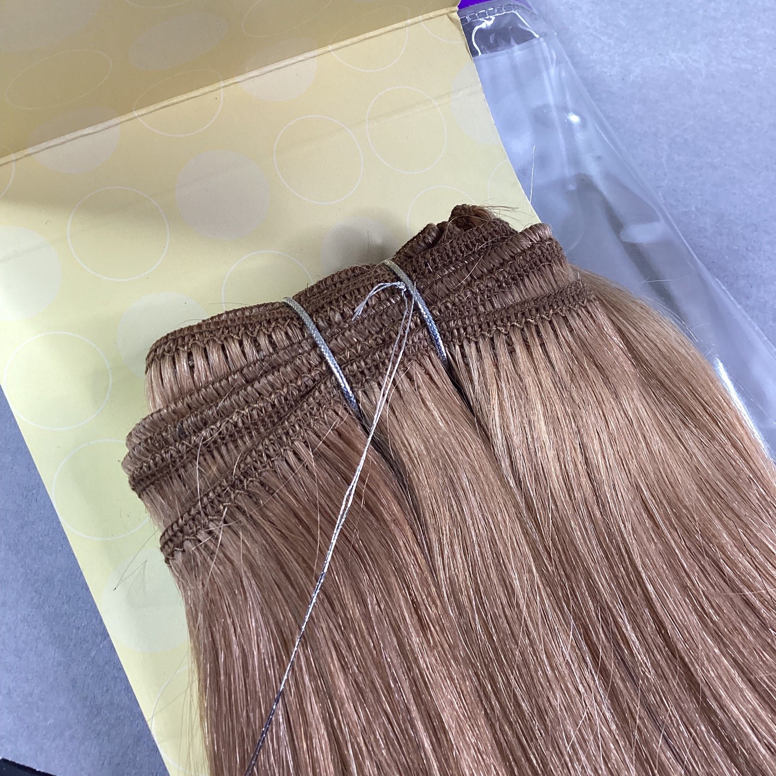 Outre EDGE 100% Human Hair Extensions Weave 10″ Color 27 Soft Yaki