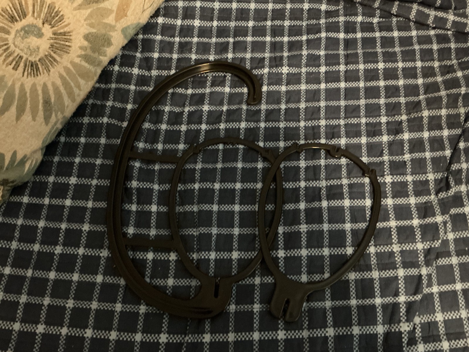 Wig Hanger Black Plastic Hanging Collapsible