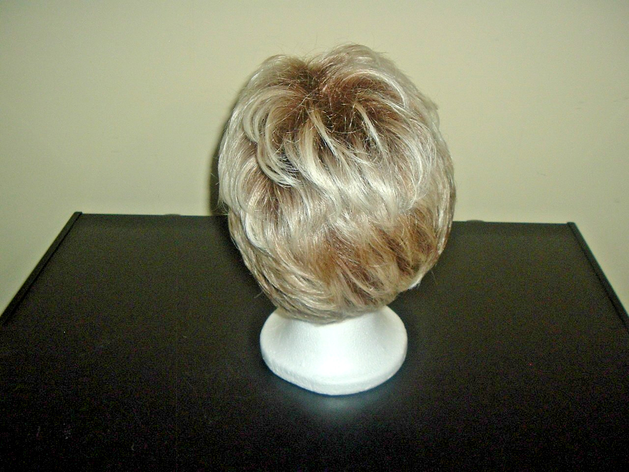 Toni Brattin Fabulous Light Blonde Wig High-Quality Synthetic Hair Easy Care