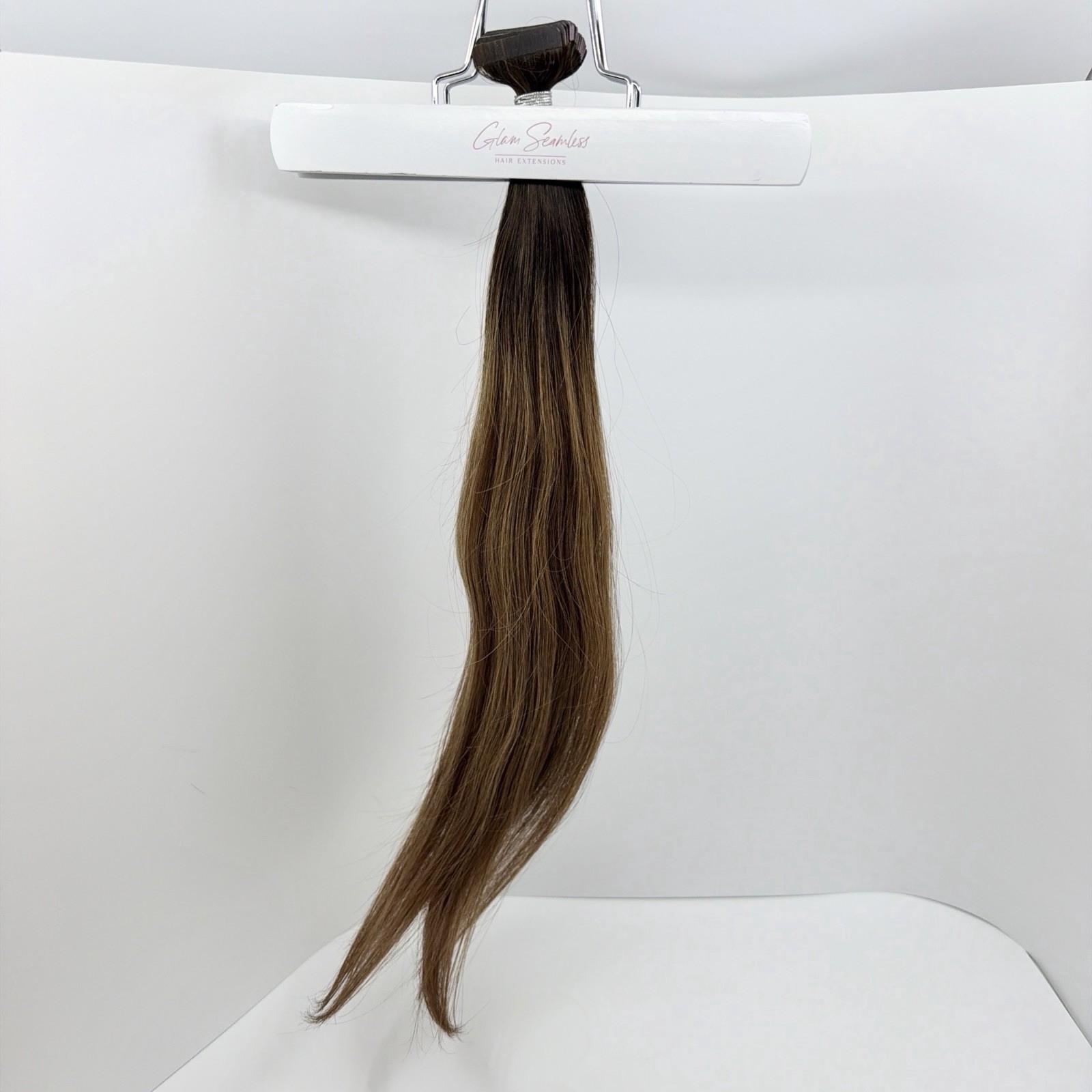 Glam Seamless 20” Tape in Hair Extensions Honey Dip Color Melt 02/6 20 Pack NEW